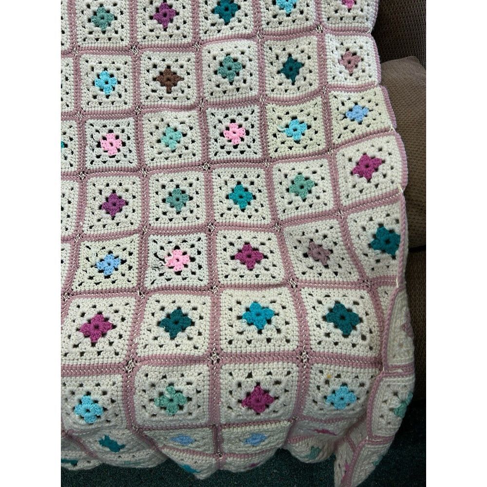 Vintage Handmade Crochet Granny Square Blanket Multi-Color‎ Pink Cream 74x66